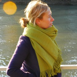 Echarpe tissée en laine vierge de Patagonie VERT OLIVE